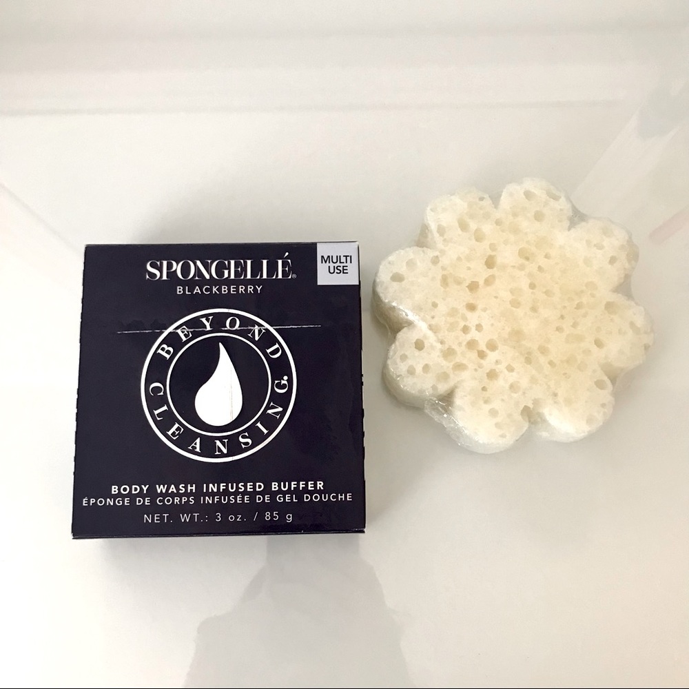 SPONGELLÉ Blackberry Scented Body Wash Infused Buffer